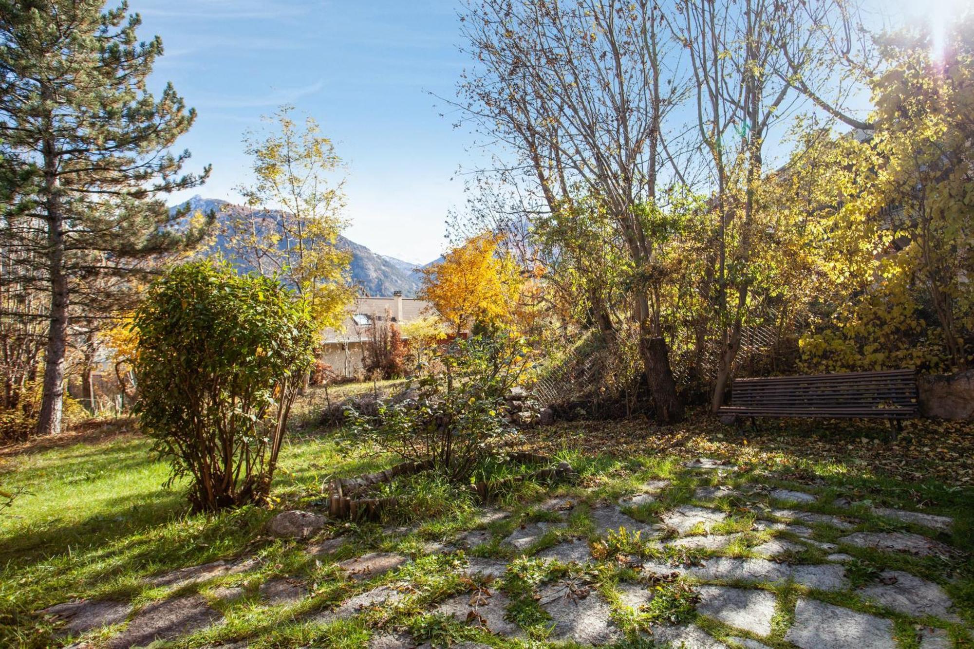 Chalet Confortable A Briancon Avec Vue Sur Montagne Exterior photo
