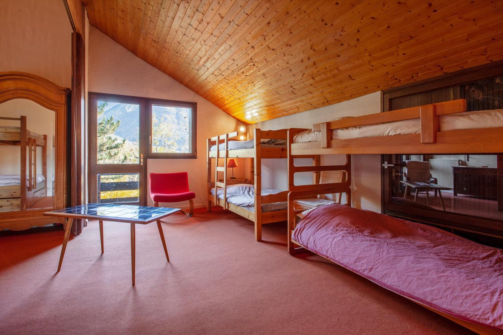 Chalet Confortable A Briancon Avec Vue Sur Montagne Exterior photo