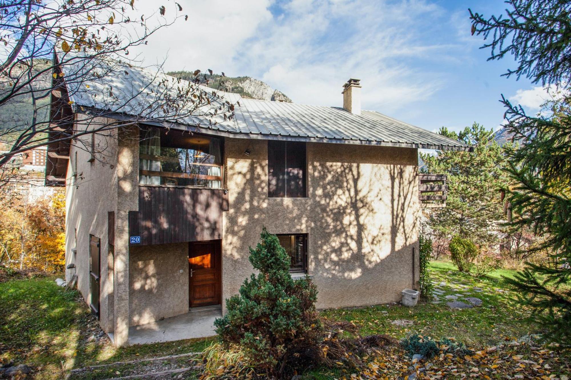 Chalet Confortable A Briancon Avec Vue Sur Montagne Exterior photo